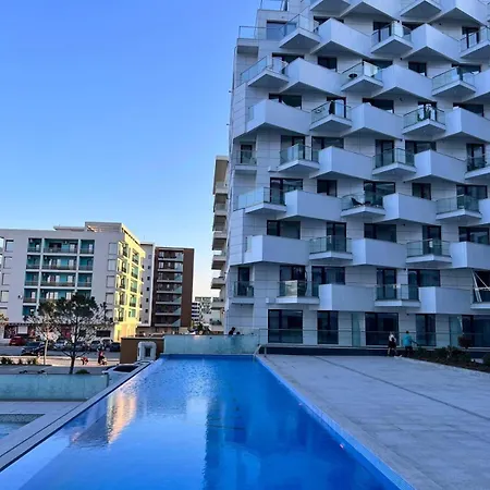 Onix Infinity Pool & 128 Apartament
